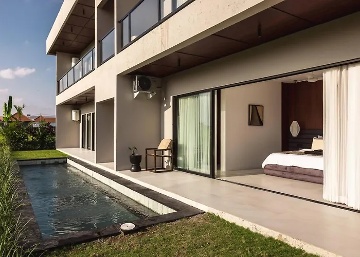 Palm Four - Curated Residences 3