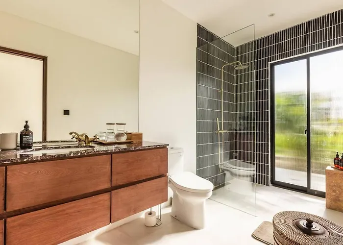 Palm Four - Curated Residences 3